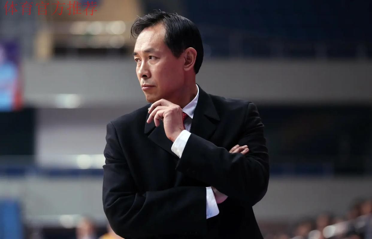 北京主帅许利民：曾凡博尚未和球队沟通好 引进赵睿因看到他蜕变